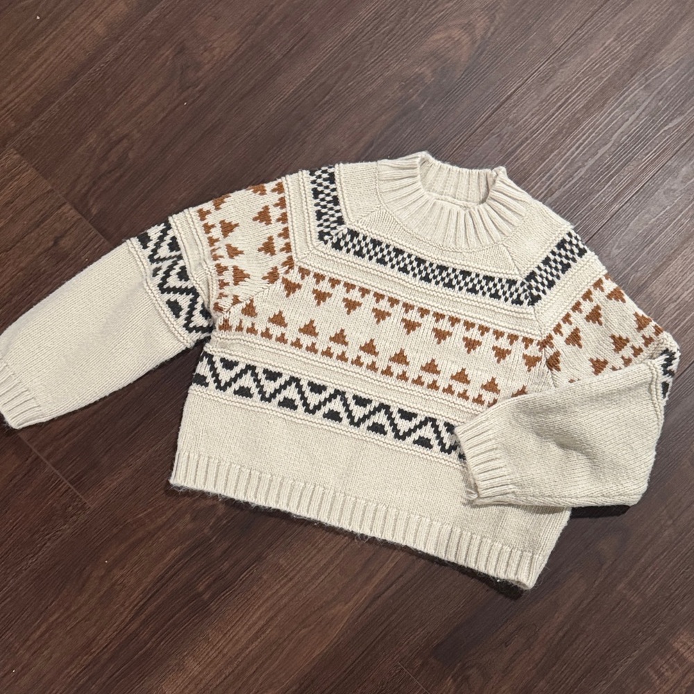 Universal Thread Cream and Brown Patterned Sweater